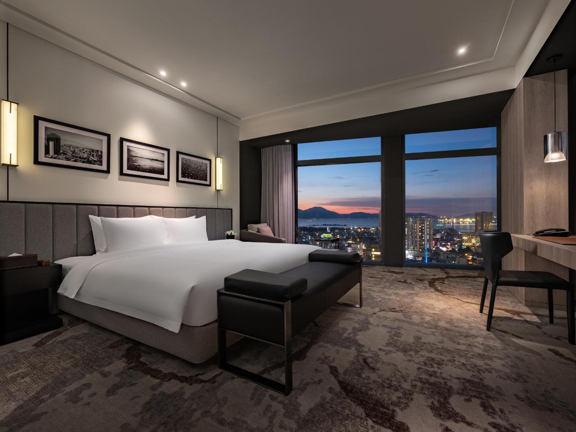 Crowne Plaza Danang City Centre By Ihg 외부 사진
